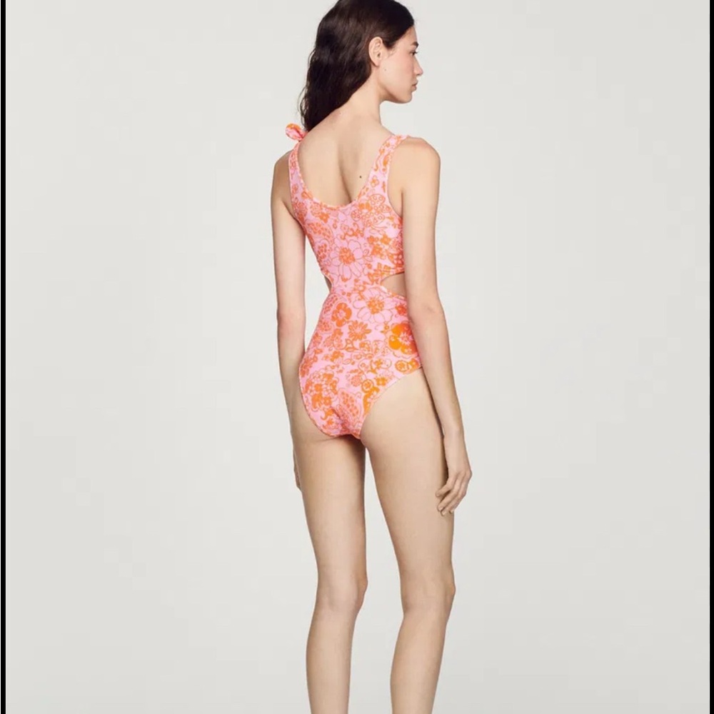 Sandro Paris Floral Cutout Swimsuit in Pink and Orange size 0 brand new no tags - Picture 2 of 6
